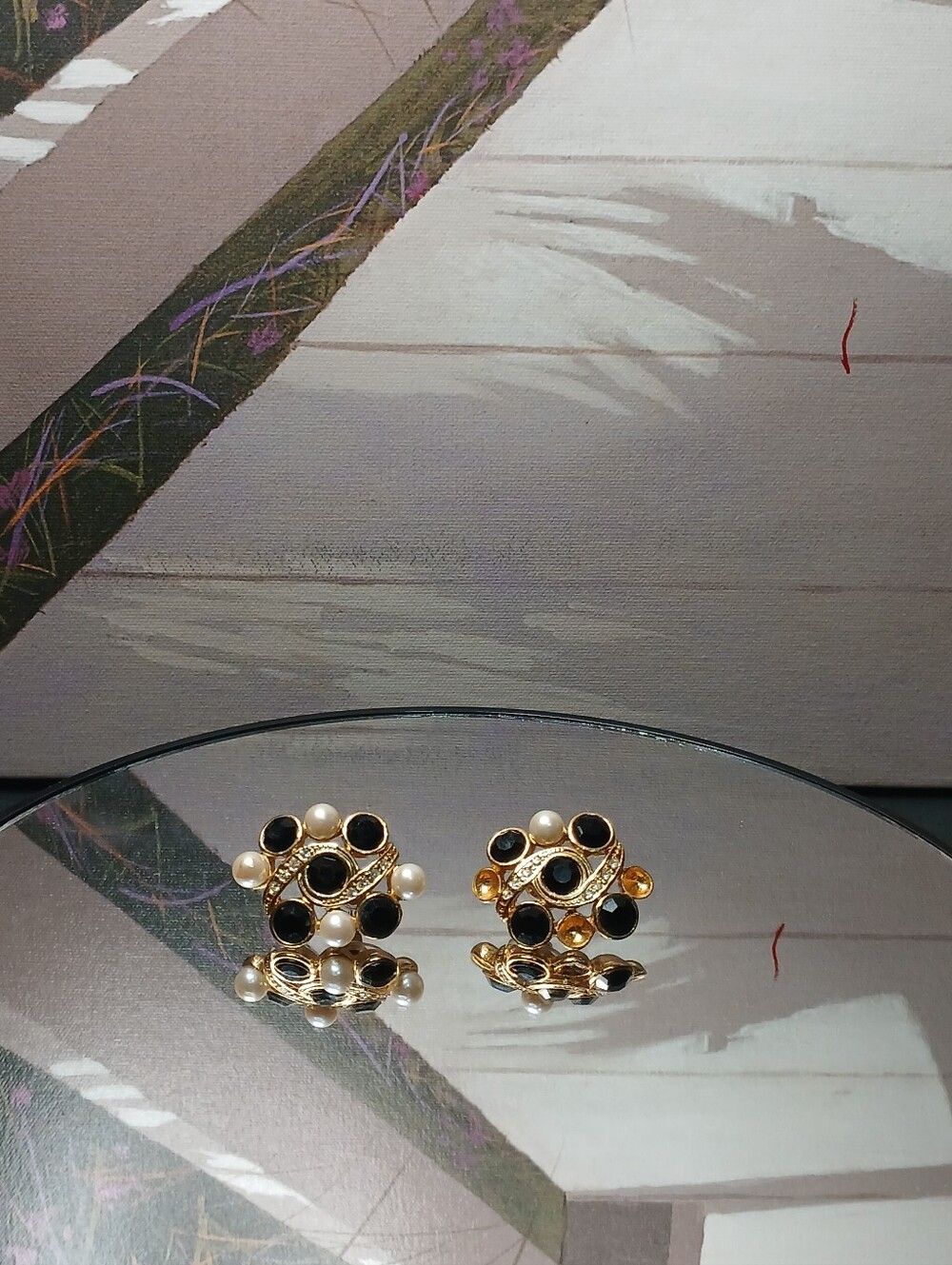 Gold-Tone Black & Pearl Cluster Stud Earrings